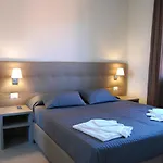 Residenze Al Colle Dei Pini Apartmanhotel Riccione