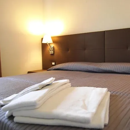 Aparthotel Residenze Al Colle Dei Pini Riccione