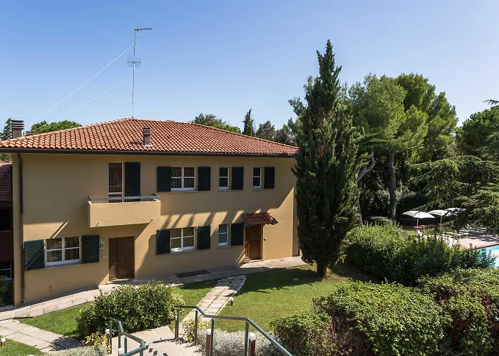 Residenze Al Colle Dei Pini Apart Otel