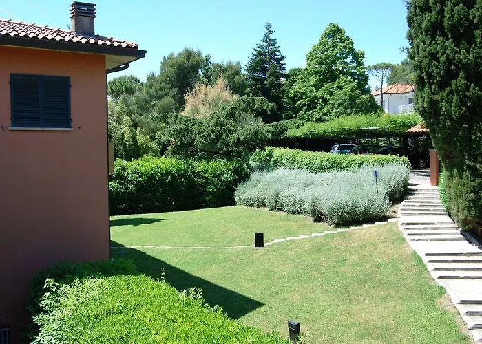 Residenze Al Colle Dei Pini 3*