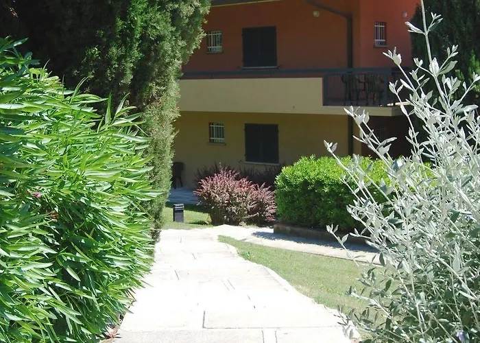 Residenze Al Colle Dei Pini 리치오네