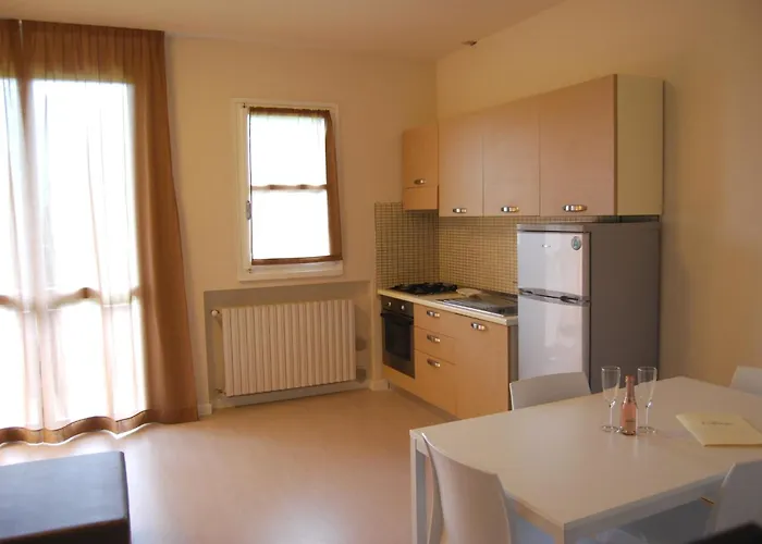 Residenze Al Colle Dei Pini 3* Riccione