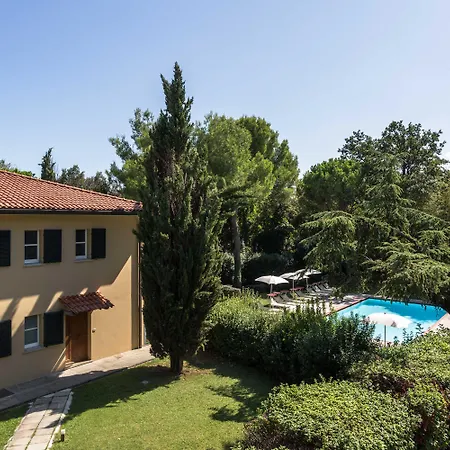 Residenze Al Colle Dei Pini 3*