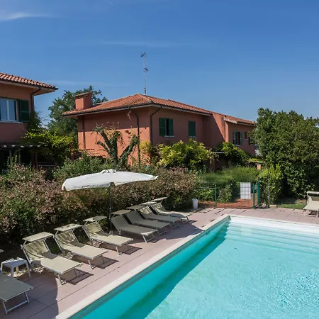 Residenze Al Colle Dei Pini 3*