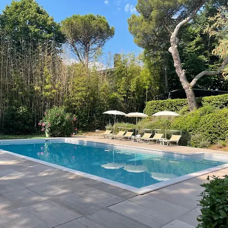 アパートホテル Residenze Al Colle Dei Pini リッチョーネ