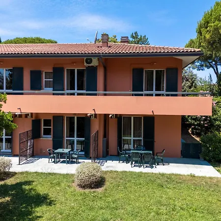 アパートホテル Residenze Al Colle Dei Pini リッチョーネ