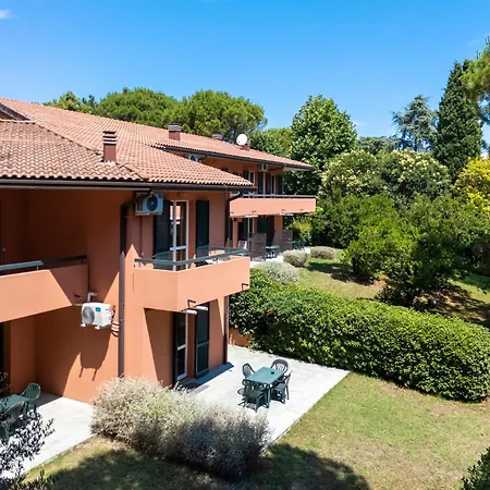 Residenze Al Colle Dei Pini アパートホテル リッチョーネ