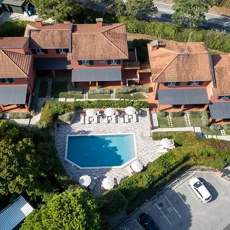 Aparthotel Residenze Al Colle Dei Pini