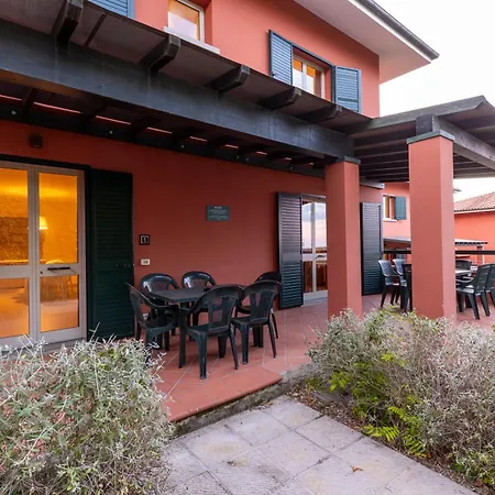 Residenze Al Colle Dei Pini Aparthotel
