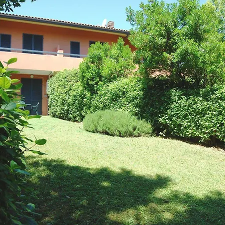 Residenze Al Colle Dei Pini 3*