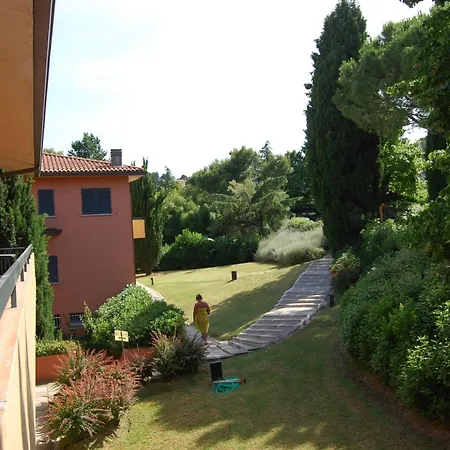 Residenze Al Colle Dei Pini Апарт-отель