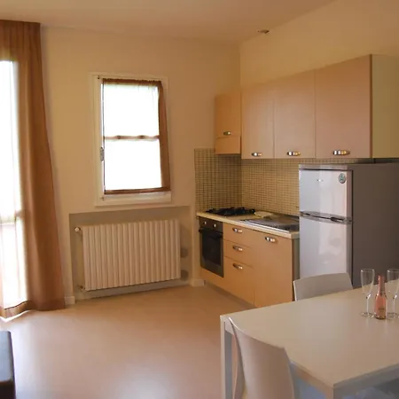 Residenze Al Colle Dei Pini 3* リッチョーネ