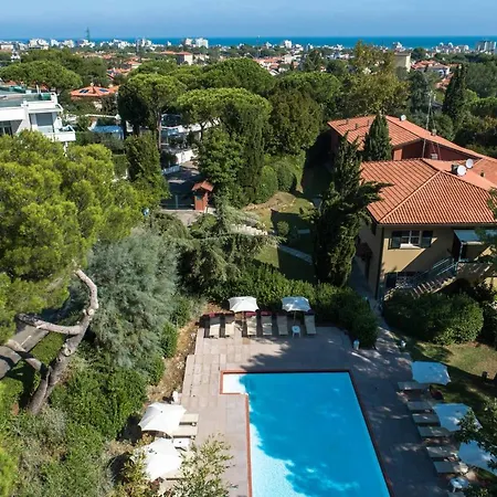 Appart hôtel Residenze Al Colle Dei Pini