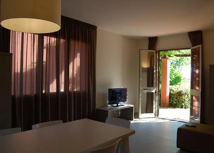 Residenze Al Colle Dei Pini Lejlighedshotel 3*