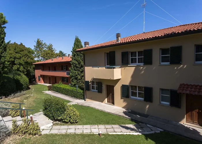 Residenze Al Colle Dei Pini 3* Riccione