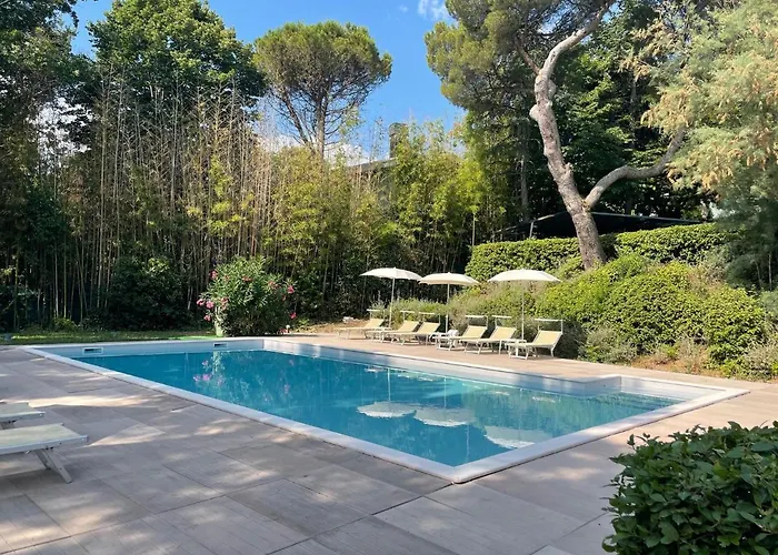 Апарт-отель Residenze Al Colle Dei Pini Риччоне