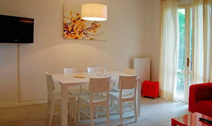 Residenze Al Colle Dei Pini 3* Риччоне